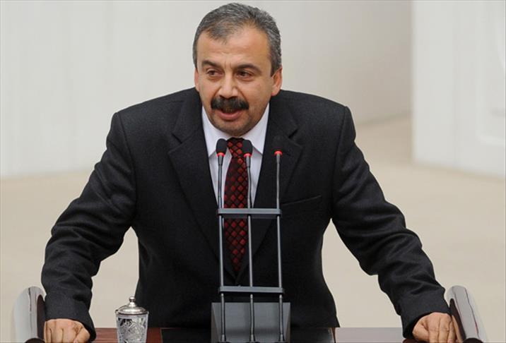 Sırrı Süreyya Önder Meclis Başkanı mı? Tedavi süreci devam ediyor! Sırrı Süreyya Önder kimdir, kaç yaşında, nereli?